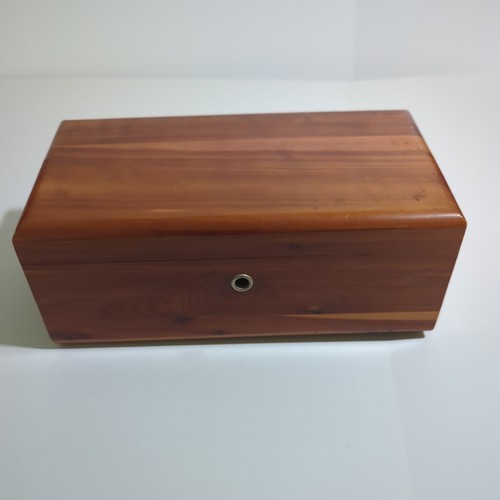 Vintage lane small cedar chest - vintage,